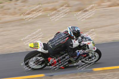 media/Sep-11-2022-SoCal Trackdays (Sun) [[81b7e951af]]/Turn 9 Inside (910am)/